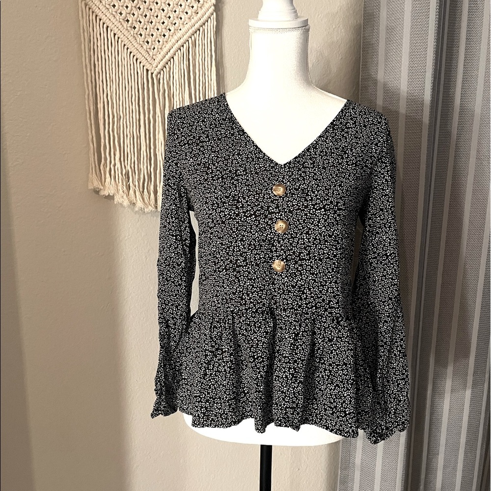 C+D+M black with white flowers top